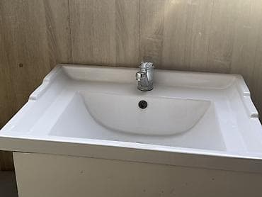 зеркало в ванную бу: Раковина со смесителем 
60 x 50
Цена 3800 — 2