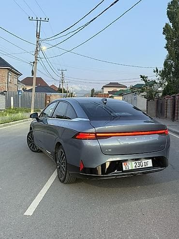 BYD : 2022 г., Электромобиль, Фастбек — 4