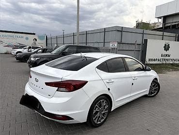 Продажа авто: Hyundai Avante: 2018 г., 1.6 л, Автомат, Бензин, Седан — 4