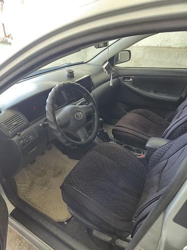Toyota Corolla: 2005 г., 1.6 л, Кол менен иштөөчү, Бензин, Хетчбек — 8