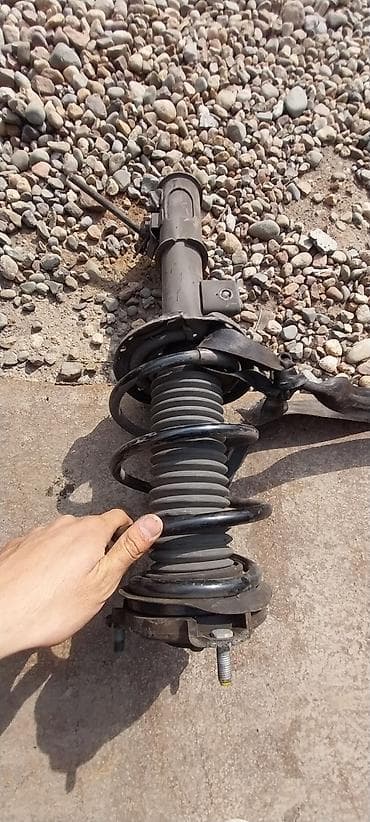 Комплект пружин амортизатора, Комплект амортизаторов Hyundai 2016 г., Б/у, Оригинал