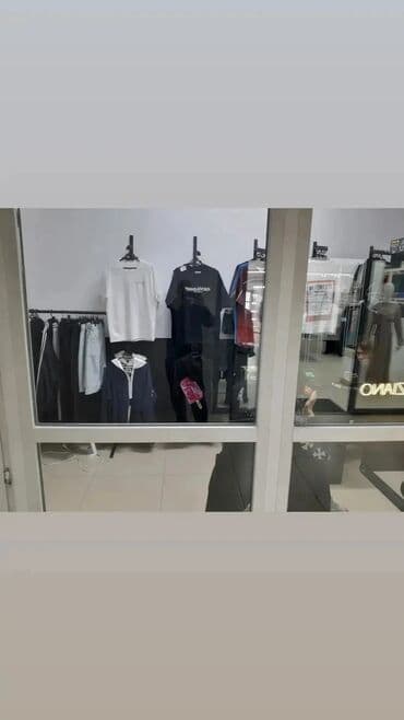 продаю действующий бизнес бишкеке: Продаю Бутик В торговом центре, 81 м², 2 этаж — 4