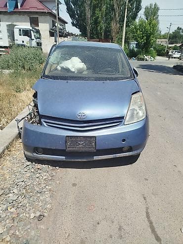 Toyota Prius: 2004 г., 1.5 л, Вариатор, Гибрид, Хэтчбэк