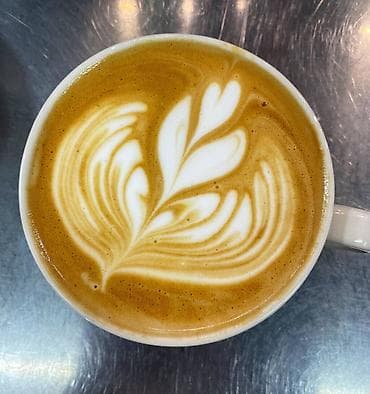 бариста в кофейню вакансии: Марсель, 18 лет. Имею опыт три года в общепите, из которых половина — 2