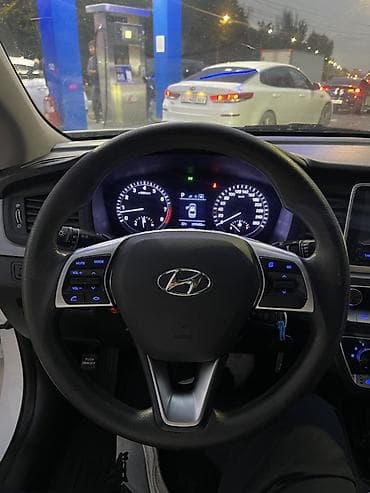 юиз: Hyundai Sonata: 2020 г., 2 л, Автомат, Газ, Седан — 6