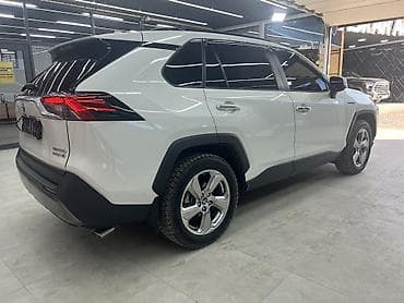 x 7: Toyota RAV4: 2021 г., 2.5 л, Гибрид, Внедорожник — 6