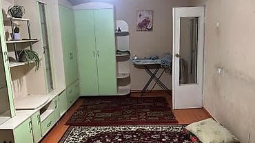 1 - бөлмөлүү батир ижарага берилет үй-бүлөлүүлөр ( семейных) же 3