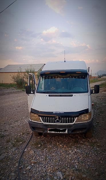 зарядная устройство: Легкий грузовик, Mercedes-Benz, Б/у — 1