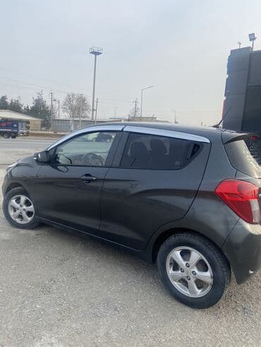 Продажа авто: Chevrolet Spark: 2019 г., 1 л, Вариатор, Бензин, Хэтчбэк — 9