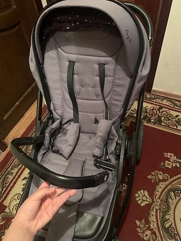детские коляски 4 в 1: Коляска, Другой бренд, цвет - Серебристый, Б/у, Платная доставка — 4