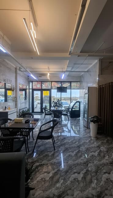 Продажа бизнеса Кафе, Вместе с: Недвижимость