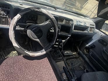пасат б5: Ford Sierra: 1986 г., 2 л, Механика, Седан — 3
