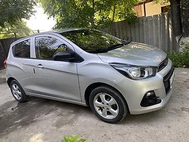 хунчи авто: Chevrolet Spark: 2017 г., 1 л, Автомат, Бензин, Хэтчбэк — 1