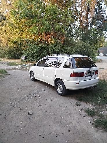 camry 5: Toyota Ipsum: 2000 г., 0.2 л, Автомат, Бензин, Минивэн — 3
