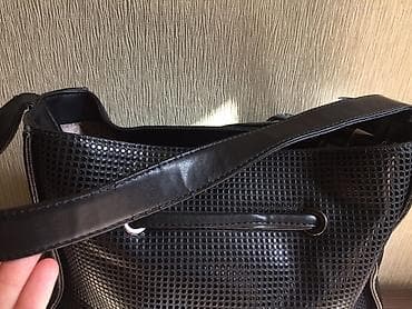 ted baker: Чёрная сумка из эко-кожи Состояние 8/10, брали за 3500, отдаём за 500 — 5