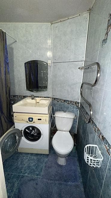 Бөлмөлөрдү ижарага берүү: Сдается 2х комнатная квартира со всеми условиями.Цена договорная — 5