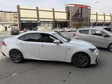 клима: Lexus IS: 2019 г., 3.5 л, Автомат, Бензин, Седан — 5