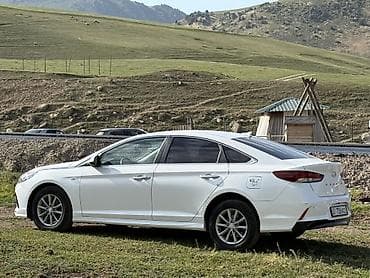 Продажа авто: Hyundai Sonata: 2018 г., 2 л, Автомат, Газ, Седан — 4