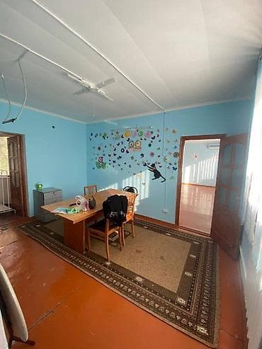 Кыймылсыз мүлк: Сдаю под офис 50 м2 или под жилье можно 1к кв Правда / Боконбаева 3 — 2