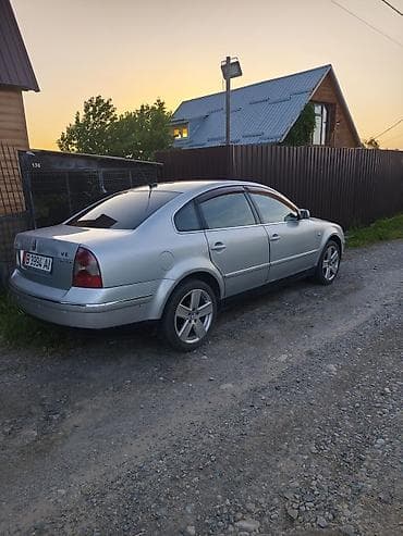 күзгү: Volkswagen Passat: 2001 г., 2.3 л, Кол менен иштөөчү, Бензин, Седан — 8