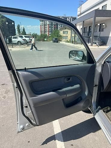 на дайхатсу: Daihatsu Pyzar: 1999 г., 1.5 л, Механика, Бензин, Хэтчбэк — 9