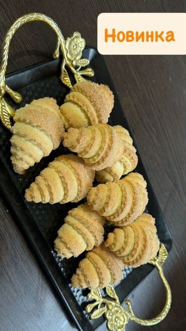 кондитерское кольцо: Ароматные домашние булочки, приготовленные из мягкого теста, с нежной — 15