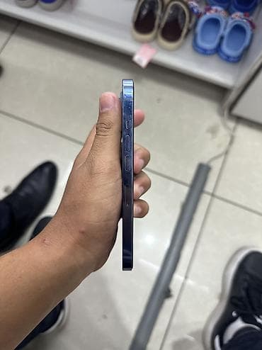 apple 14 pro max: IPhone 13 Pro, Б/у, 128 ГБ, Sierra Blue, Чехол, 84 % — 3