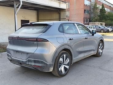 електронный машина: Changan : 2026 г., 1.5 л, Автомат, Гибрид — 8