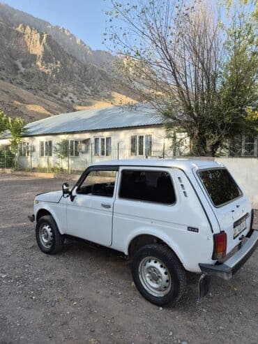 бу запчасти на мерседес в бишкеке: ВАЗ (ЛАДА) 4x4 Niva: 2005 г., 1.7 л, Механика, Бензин, Жол тандабас — 6