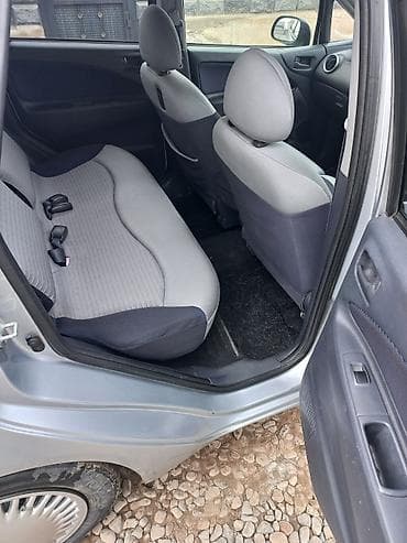 форд эконован: Mitsubishi Colt: 2003 г., 1.3 л, Вариатор, Бензин, Хэтчбэк — 9