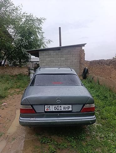 мерс 210 рул: Mercedes-Benz W124: 1991 г., 2.3 л, Кол менен иштөөчү, Бензин, Седан — 2