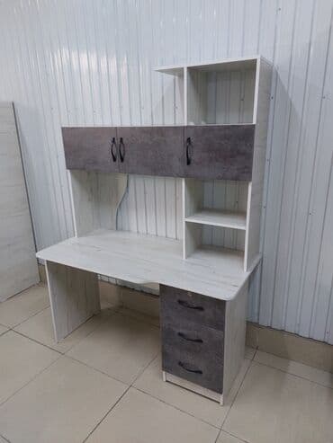 разделочный стол из нержавейки для кафе: Компьютерный стол Морис. Надстройка стола придает ему еще больше — 2