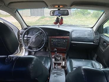Унаа: Opel Omega: 2002 г., 2.2 л, Кол менен иштөөчү, Бензин, Седан — 5