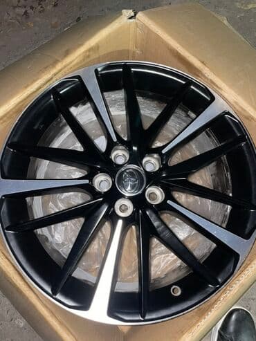 шины на внедорожник: Литые Диски R 19 Toyota, отверстий - 5, Б/у — 2