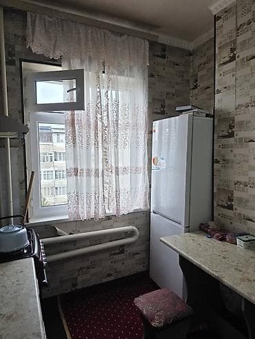 ош к: 3 комнаты, 72 м², 105 серия, 4 этаж — 10