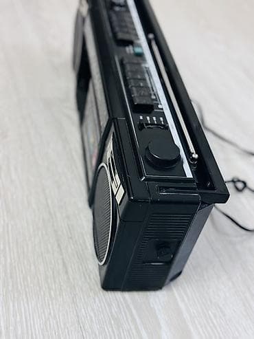 рация в машину: Винтажный кассетный японский магнитофон SANYO M W703K - Радиоприёмник — 4
