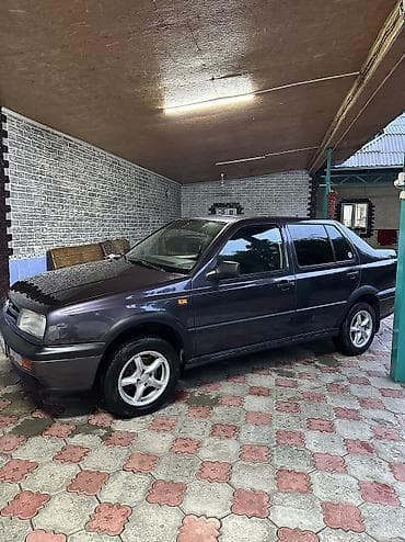 велтмейстер авто: Volkswagen Vento: 1992 г., 1.8 л, Механика, Бензин, Седан — 4
