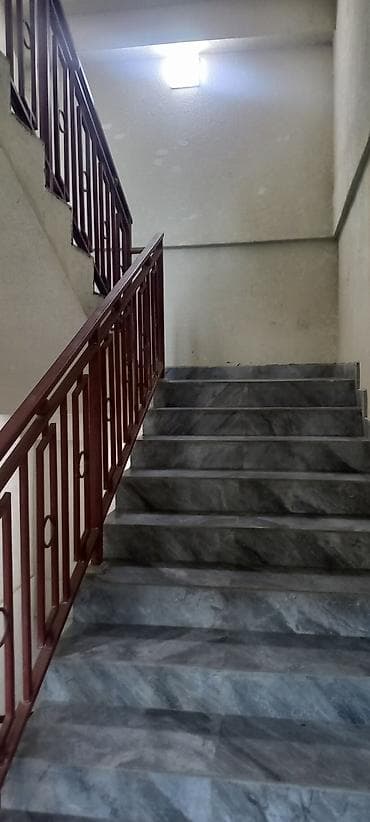 Кыймылсыз мүлк: 1 бөлмө, 45 м², 3 кабат, Даяр ПСО (өзү оңдоп түзөтүп бүтүү үчүн) — 10