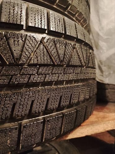 шины на вольво: Шины 215 / 45 / R 17, Зима, Б/у, Комплект, Легковые, Китай — 4