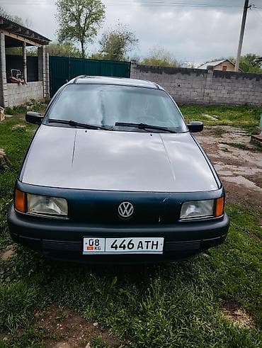 куплю маш: Volkswagen Passat: 1990 г., Универсал — 1