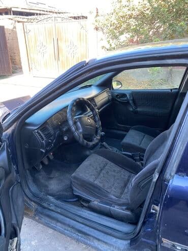 купить запчасти на опель вектра б: Opel Vectra: 1997 г., 2 л, Механика, Бензин, Седан — 5