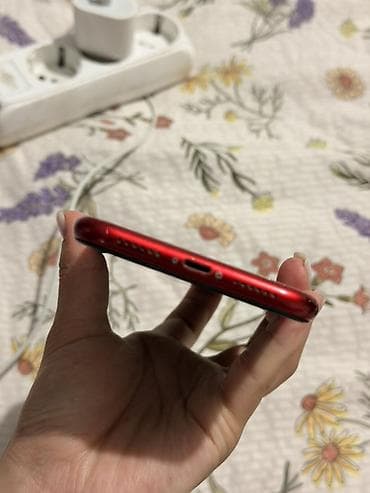asus rog phon: Два смартфона: 1) Apple iPhone XR (PRODUCT)RED - Модель: iPhone XR — 5