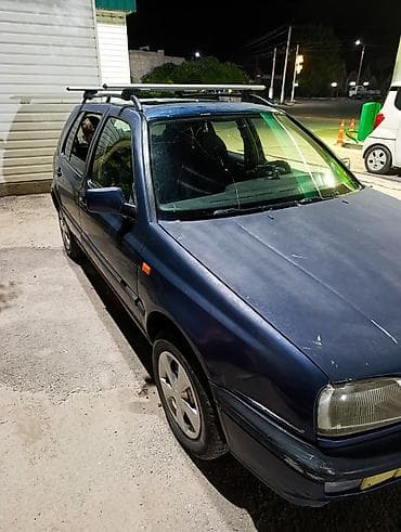 Volkswagen Golf: 1995 г., 1.6 л, Механика, Бензин, Хэтчбэк