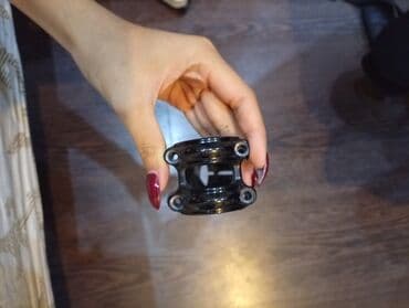 руль для велосипедов: Велосипедный вынос руля без болтов - Материал: алюминий (черный — 2