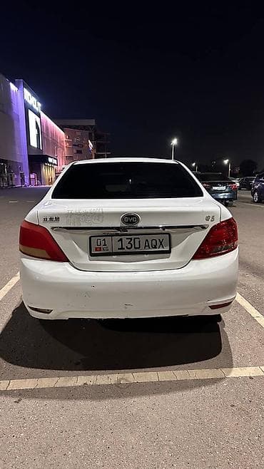 byd f3: BYD E5: 2017 г., Робот, Гибрид, Седан — 4