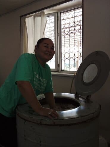 работа в прачечной: Срочно! Требуется гладильщица в химчистку "Татьяна"!, график работы — 2