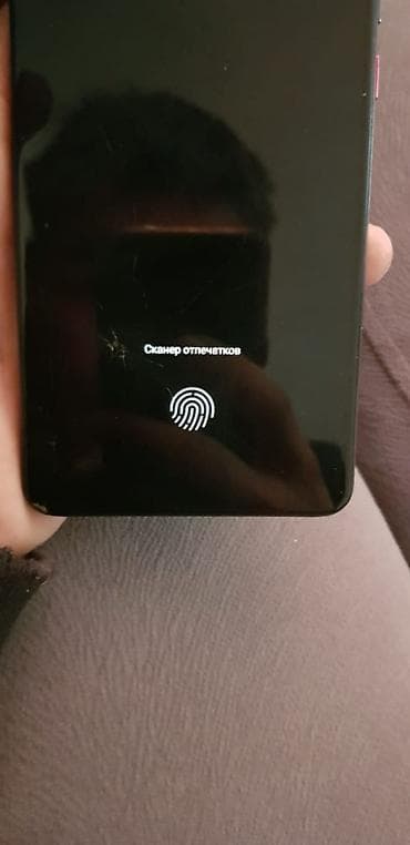 Смартфон Xiaomi Mi 9T, 6/128 ГБ Mi 9T все работает только трещины на