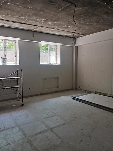 Сдаётся большое коммерческое помещение 342 м² Цокольный этаж | мкр — 3