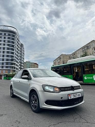 e2 byd: Volkswagen Polo: 2013 г., 1.6 л, Механика, Бензин, Седан — 2