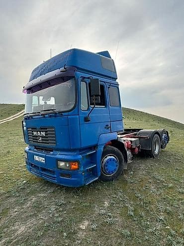 камаз тягач с прицепом: Тягач, MAN, 2000 г., Без прицепа — 1